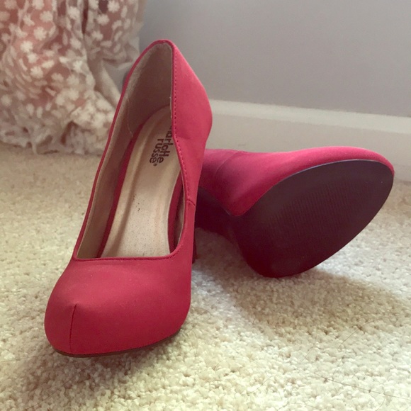 Charlotte Russe Red Heels - Picture 1 of 3